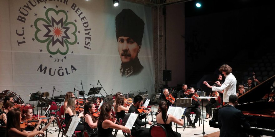 4.İdil Biret Müzik Festivali'ne sanatseverlerden büyük ilgi