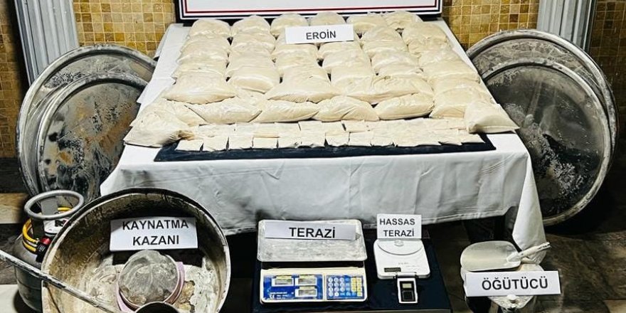 Antalya'da jandarma 68 kilo eroin ele geçirdi; 2 gözaltı