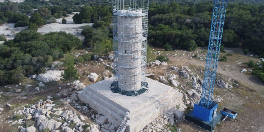 Patara Deniz Feneri'nin çeşme oluğundan su akıtıldı