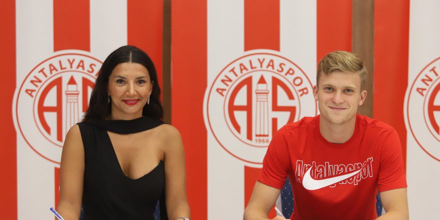 Antalyaspor, Jakub Kaluzinski'yi kadrosuna kattı
