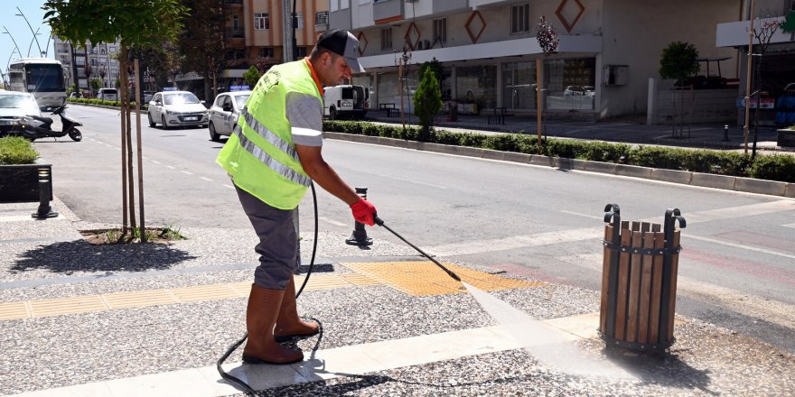 Manavgat Belediyesi temizlik çalışmalarını hızlandırdı