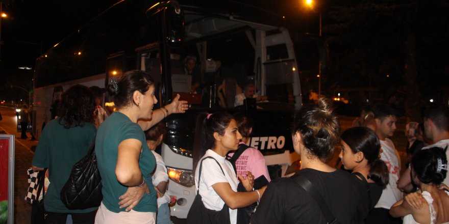 Otobüs arızalandı, 40 yolcu mağdur oldu; saatlerce beklediler