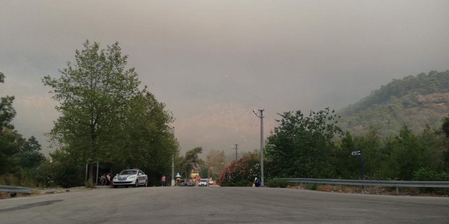 Kemer'deki orman yangını 4'üncü gününde