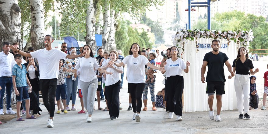 Eğirdir'de Yaz Gençlik Şöleni 