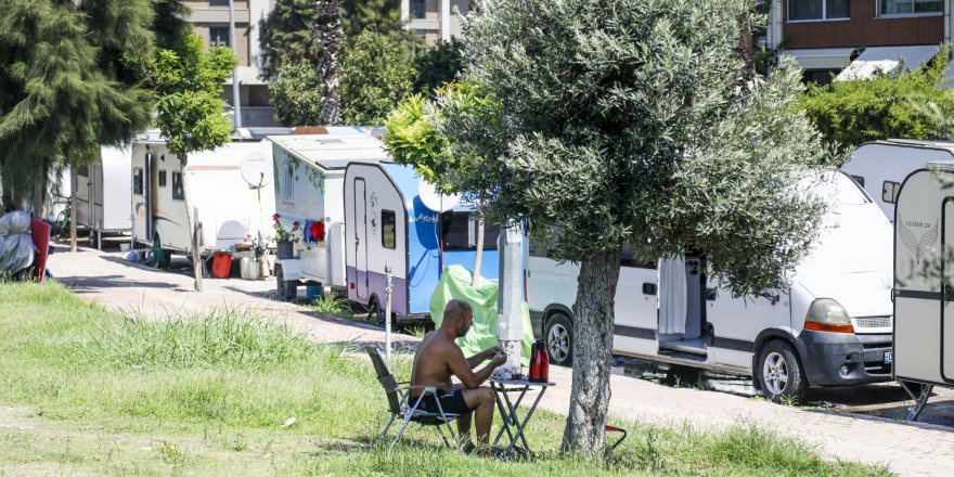 Mahalleliyi isyan ettiren 'karavan park', 'karavan galeri'ye döndü