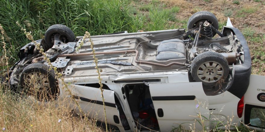 Afyonkarahisar'da kaza: 1 ölü, 1 yaralı