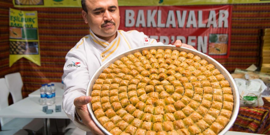 'Antep baklavası AB'de korunuyor, Antep'te korunamıyor'