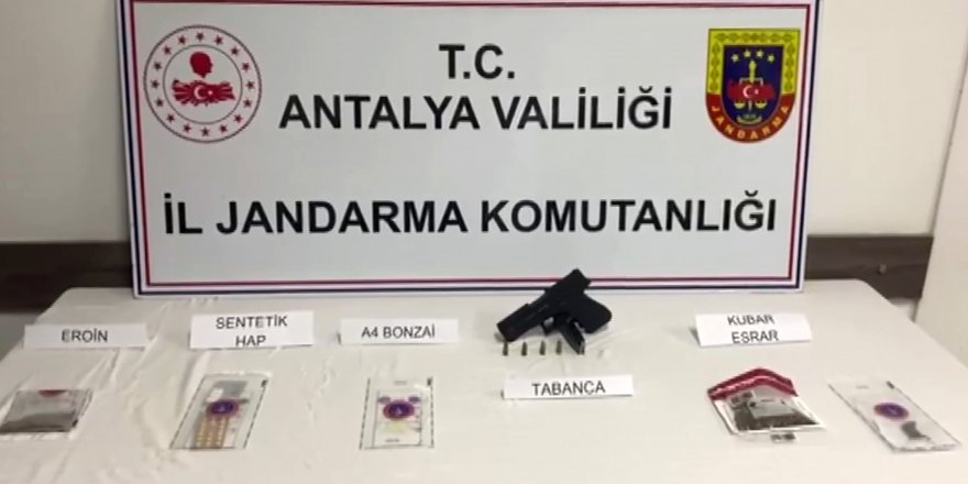 Jandarmadan Kemer ve Kumluca'da uyuşturucu operasyonları