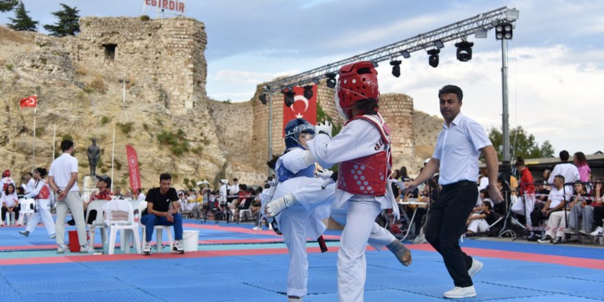 Eğirdir'de Zafer Şampiyonası heyecanı