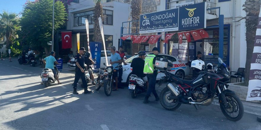 Bodrum’da motosiklet sürücülerine denetim