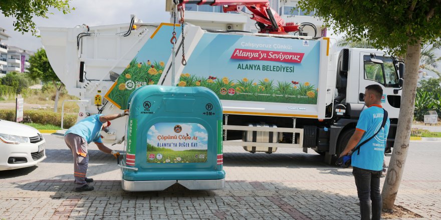 Alanya'ya yeni yer üstü çöp konteynerleri