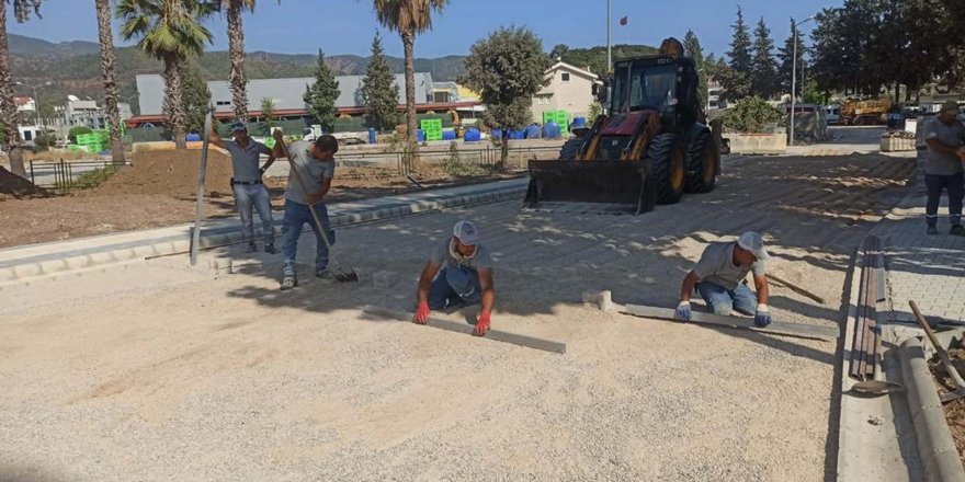 Marmaris Armutalan'da ara yollar yenilendi