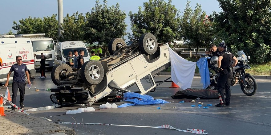 Alanya'da safari cipi devrildi; 1 kişi öldü, yaralılar var