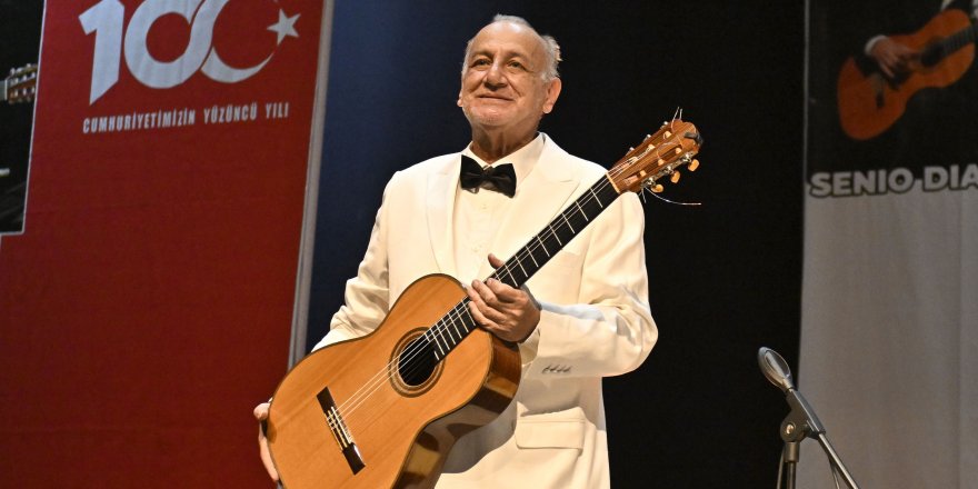 Gitarın 12 yıllık yolculuğu