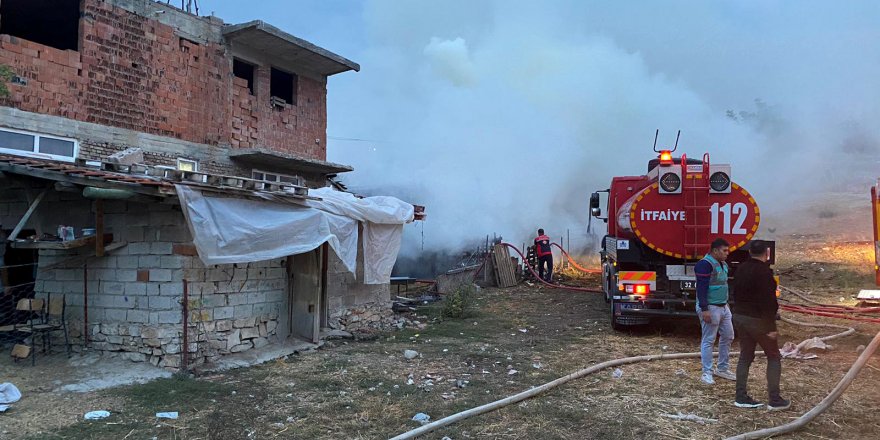 Isparta'da 500 balya saman yandı