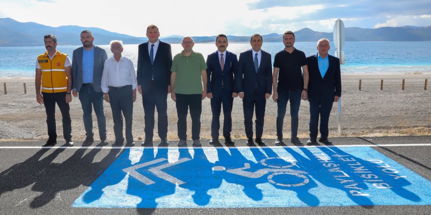 Salda Gölü'nde bisiklet yolu hizmete girdi