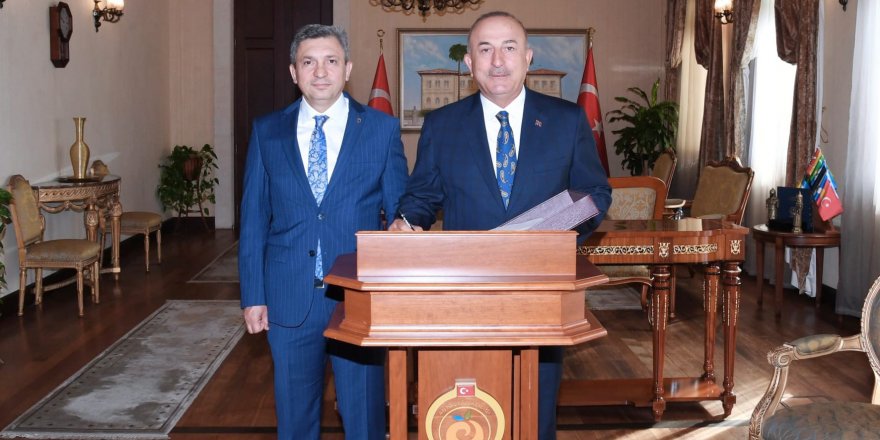 Çavuşoğlu, Vali Şahin’i ziyaret etti