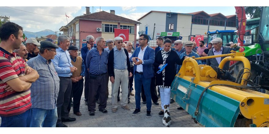 Bucak'ta çiftçilere trafik eğitimi