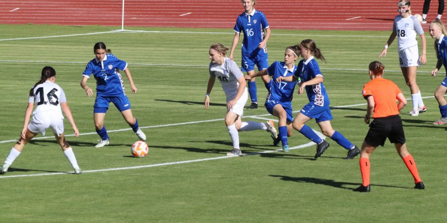 U17 Avrupa Şampiyonası 1'inci Tur müsabakasınnda Moldova ile Estonya berabere kaldı