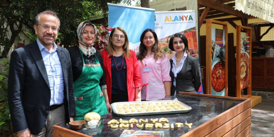 İletişim ve tasarım festivalinde yöresel lezzetler tanıtıldı