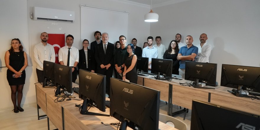 Alanya Üniversitesi’nde bilgisayar laboratuvarına Şebnem Köseoğlu’nun adı verildi