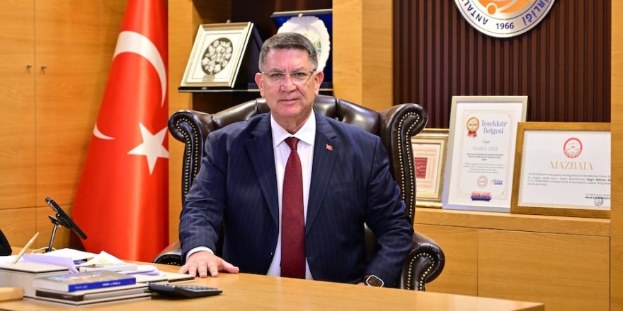 Kasım İndirimlerinde Sahte Fiyat Alarmı: Adlıhan Dere Uyardı