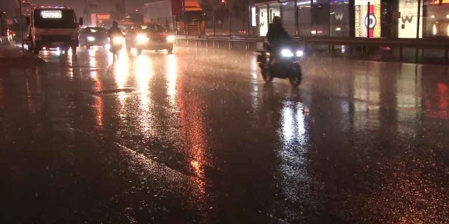 İstanbul'da yağış şoku