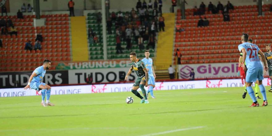 Süper Lig: Alanyaspor: 3 - Kayserispor: 2 (İlk yarı)