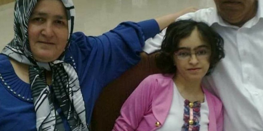 Anne kız korona virüse yenik düştü