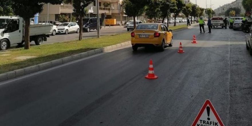 İzmir’de 21 bin 390 sürücüye trafik cezası