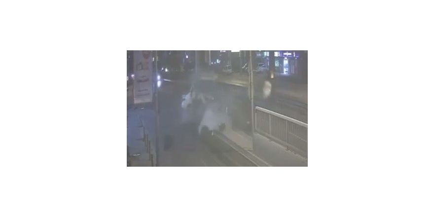 İzmir’de bir kişinin hayatını kaybettiği kaza kamerada