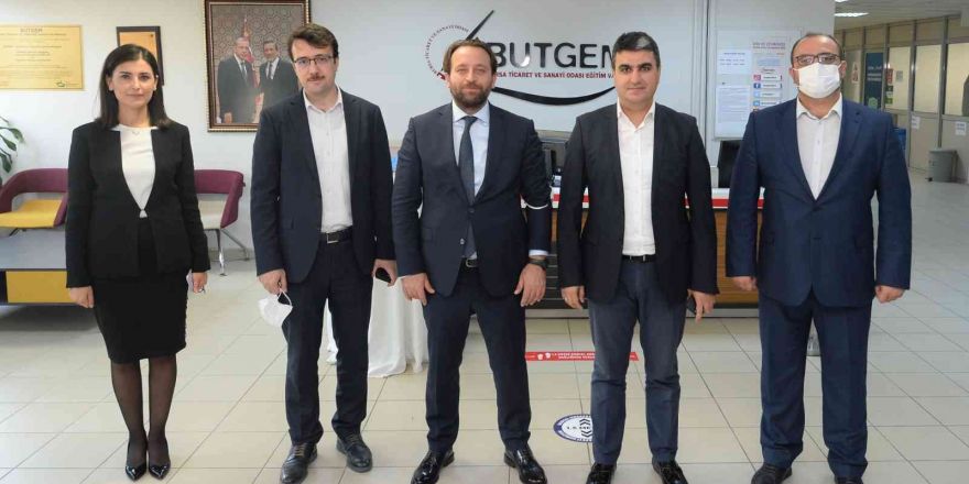 Bursa İl Milli Eğitim Müdürü Serkan Gür BUTGEM’i ziyaret etti