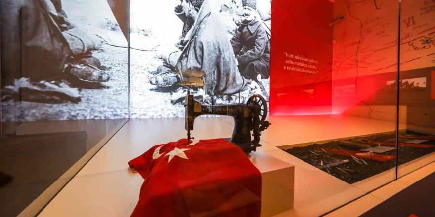 Türkiye İş Bankası Müzesi’nin yeni sergisi ‘Bir Asrın Ardından’