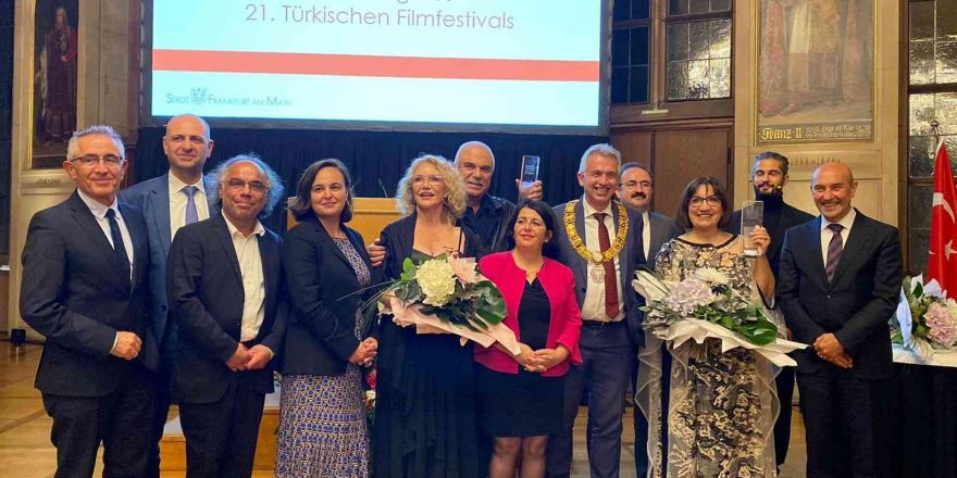 Başkan Soyer, Frankfurt’ta 21. Uluslararası Türk Film Festivalinin galasına katıldı