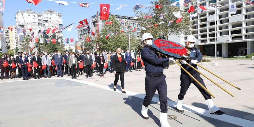 Büyükşehir’de Cumhuriyet Bayramı töreni