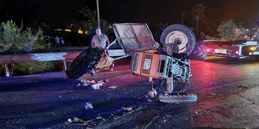 Ticari araçla çarpışan traktör hurdaya döndü: 2 kişi yaralandı