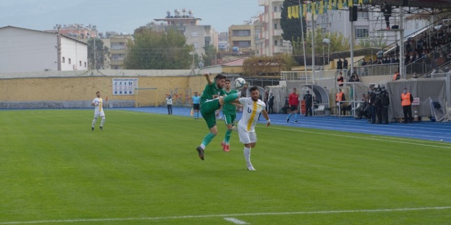 TFF 3. Lig: Osmaniyespor FK: 1 - Formül Erbaaspor: 1