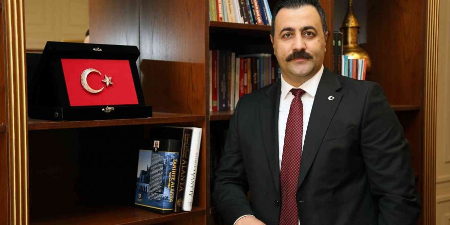 ALKÜ Rektörü Prof. Dr. Kalan, Türk Tarih Kurumu Bilim Kurulu asli üyeliğine seçildi