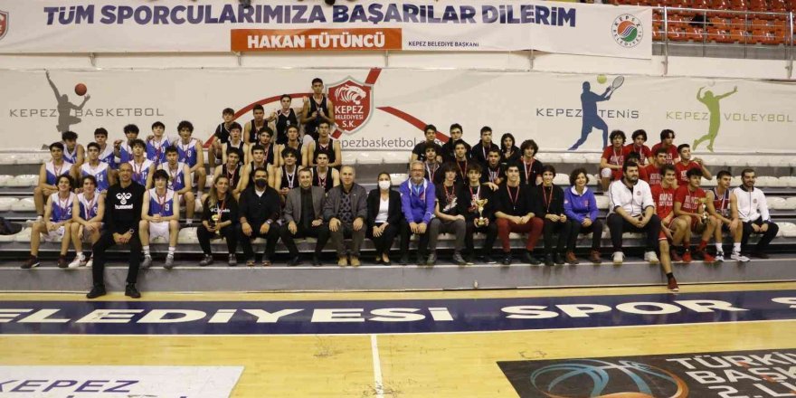 Kepez Belediyesi Spor Kulübü oyuncuları ilk 2’de