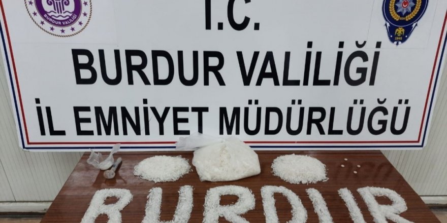 Yolcu otobüsünde 1 kiloya yakın uyuşturucu ile yakalandı