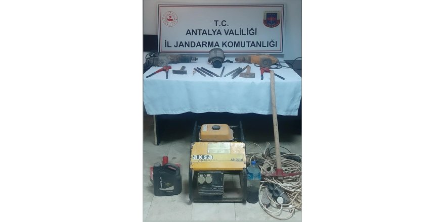 Antalya’da kaçak kazı operasyonu