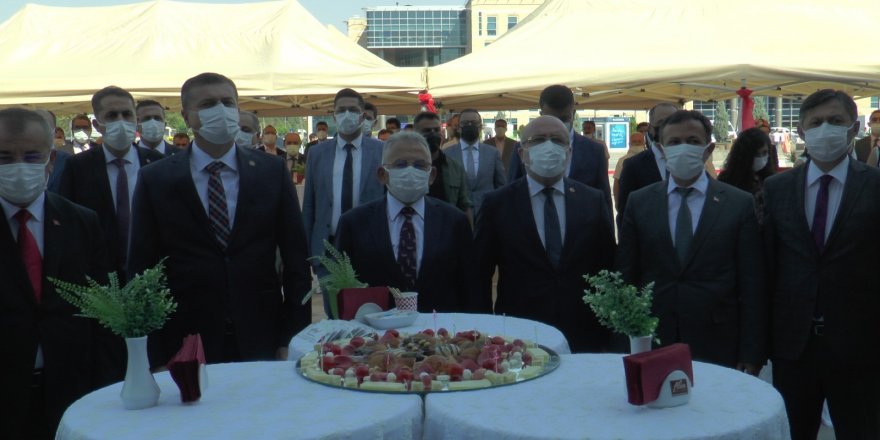 Mahkemelerimiz hedef süreye uyuyor