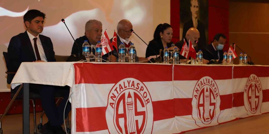 Antalyaspor Başkanı Çetin: "Hedefimiz az borç, çok başarı"