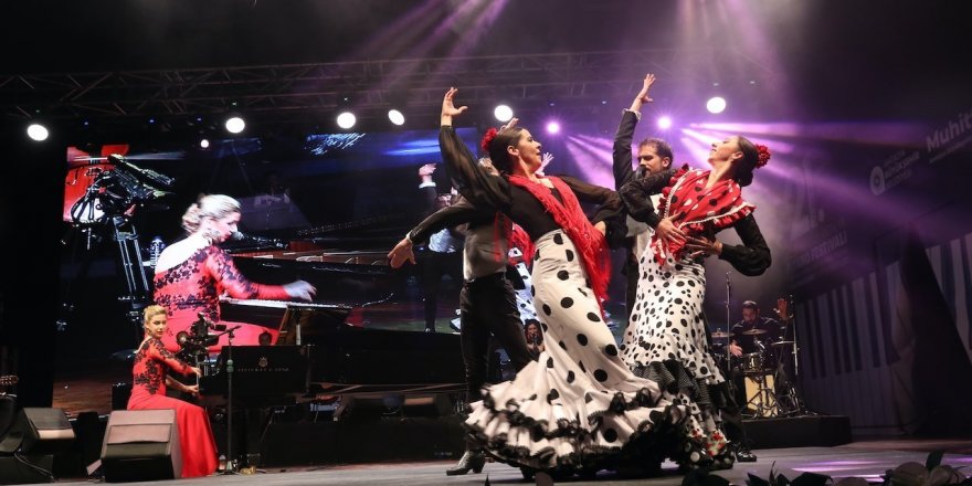 Flamenkonun yıldız ismi Antalya’da müzikseverlerle buluştu