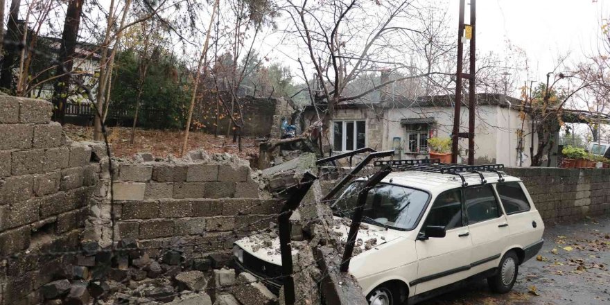 Orman Bölge Müdürlüğü’nün istinat duvarı devrildi