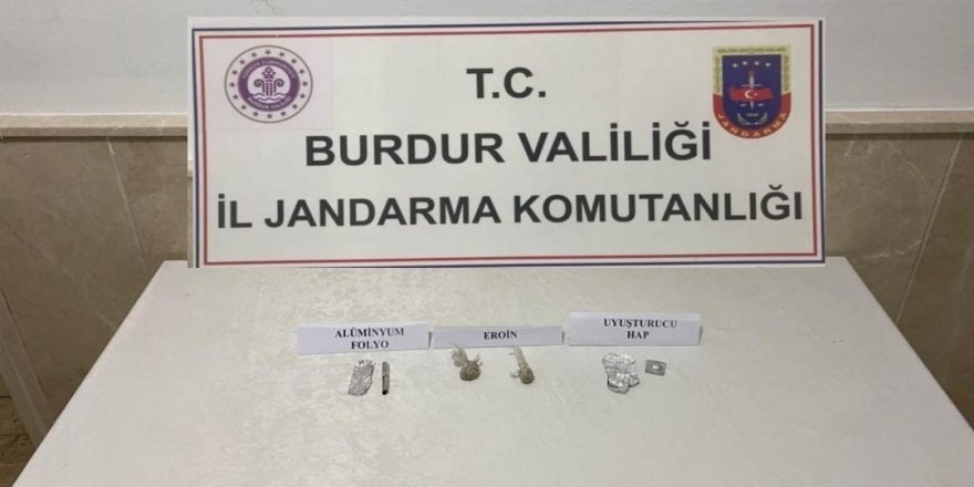 Burdur’a uyuşturucu getiren iki şüpheli yakalandı