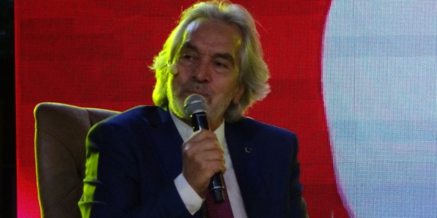 Uşaklı İskender Pala, kahramanlık hikayelerini memleketinde anlattı