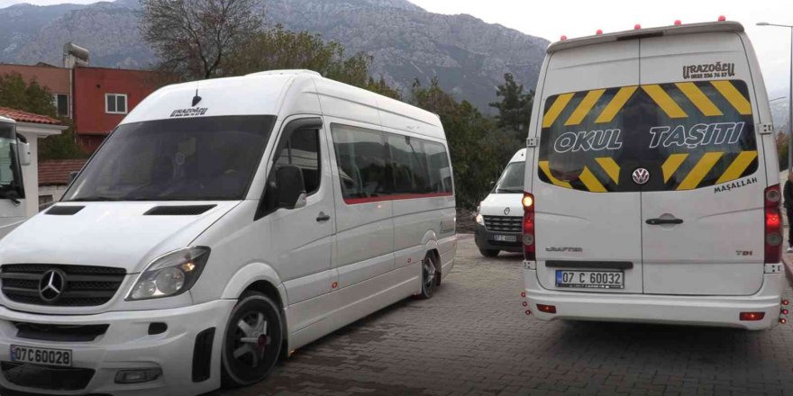 Kemer’de lise öğrencilerine ücretsiz servis imkanı