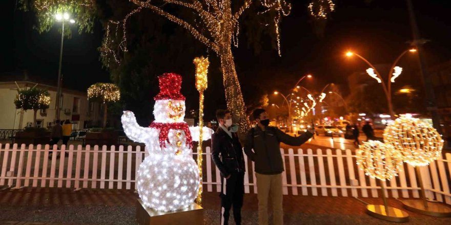 Manavgat, yeni yıl  öncesi ışıl ışıl