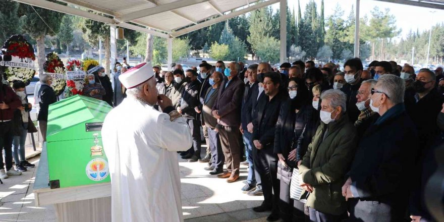 Faruk Tınaz Adana’da son yolculuğuna uğurlandı